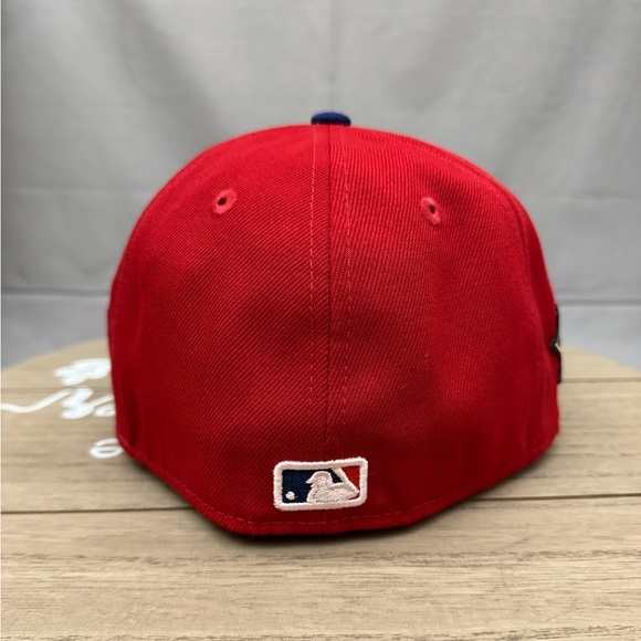 New Era 59Fifty Philadelphia Phillies World Series 2022 Fitted Hat Red Men’s 7 - Picture 4 of 6